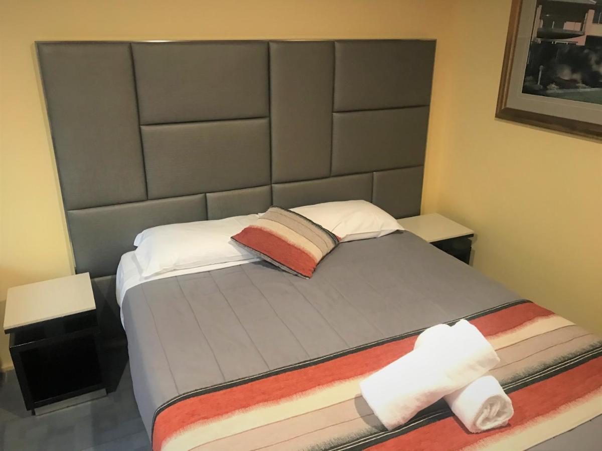 Toukley Motor Inn Buitenkant foto